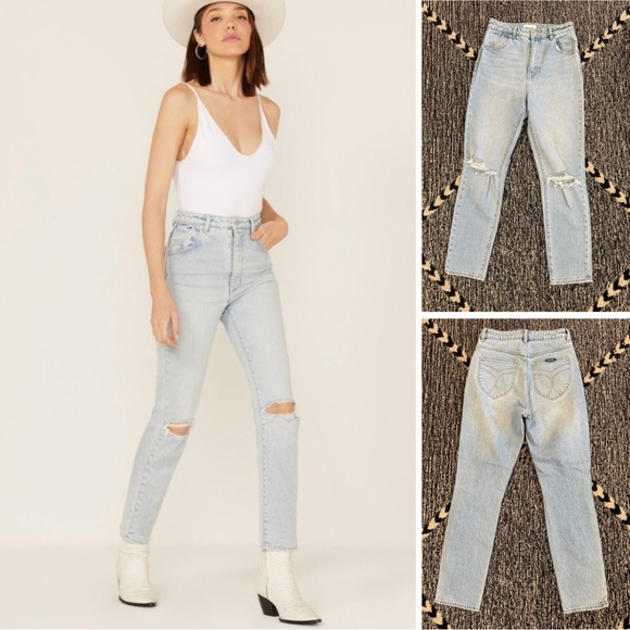 Rolla’s Light Wash High Rise Distressed Slim Dusters Straight Jeans Size 28 - Picture 1 of 8